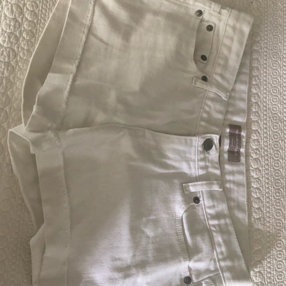 Banana republic white Jean shorts - size 28/6